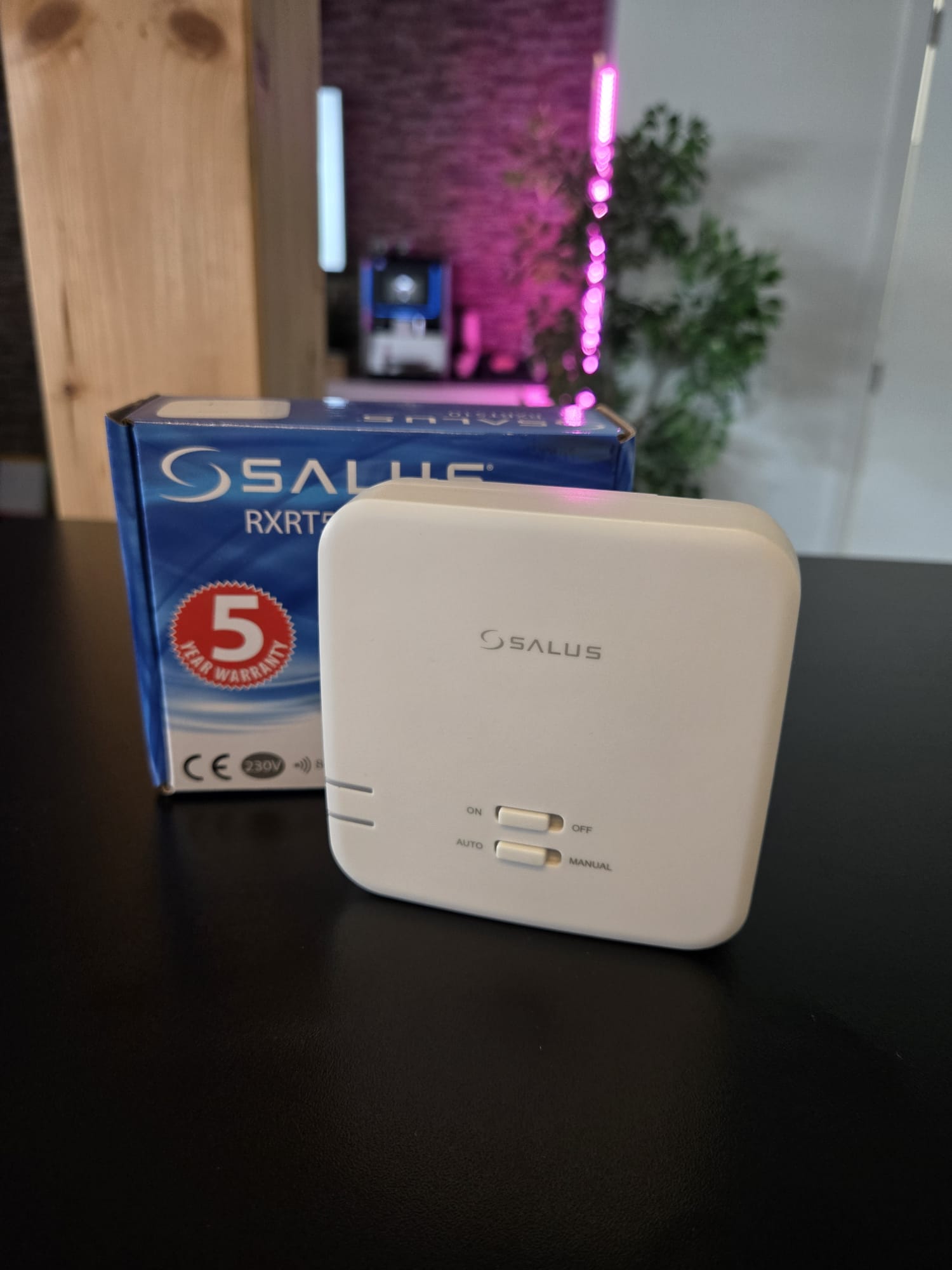 Salus RXRT510 RF ontvanger wandmontage voor draadloze verwarmingsregeling zonder internet - Afbeelding 3