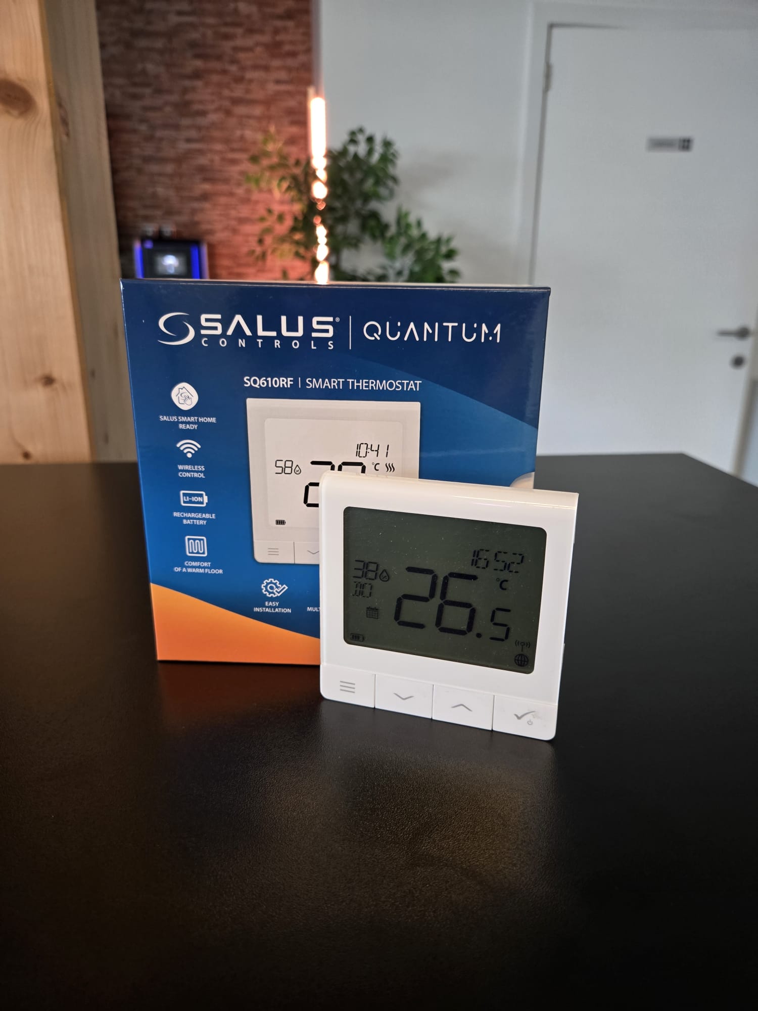 Salus SQ610RF Zigbee thermostaat oplaadbare batterij voor elektrische verwarming en radiatoren - afbeelding 3